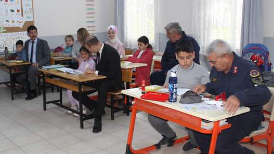 Köyceğiz Kaymakamı Mustafa MASLAK'tan  Çandır İlkokulu'na Ziyaret