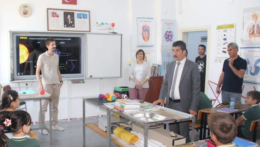 Milli Eğitim Müdürü Kerem KARAHAN Hamitköy Nusret Akbaş İlkokulu ve Ortaokulunu Ziyaret Etti