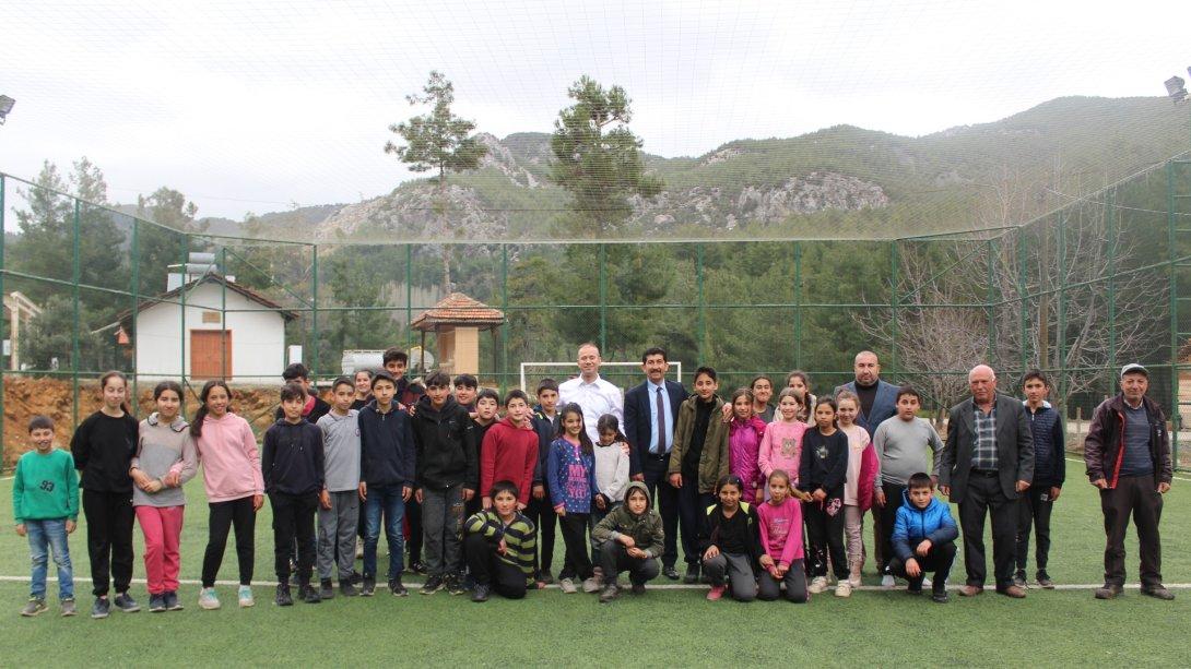 Köyceğiz Kaymakamı Mustafa MASLAK, Köyceğiz Milli Eğitim Müdürü Kerem KARAHAN İle Birlikte Okulları Ziyaret Etti