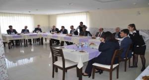 Milli Eğitim Müdürü Tamer Kırbaç Köyceğizde Müdürlerle Toplantı Yaptı 2015sb