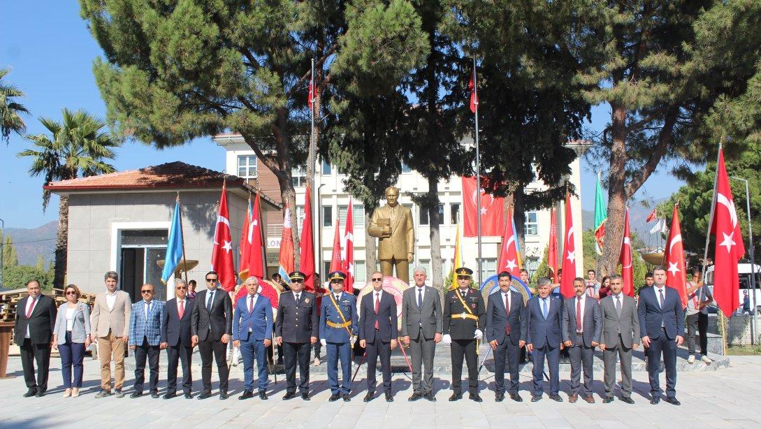 29 Ekim Cumhuriyet Bayramı Çelenk Sunma Töreni 