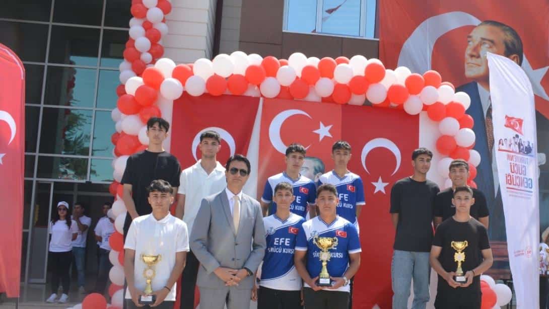 19 Mayıs Atatürk'ü Anma, Gençlik ve Spor Bayramı'nın 106. Yıl Dönümü Coşkuyla Kutlandı